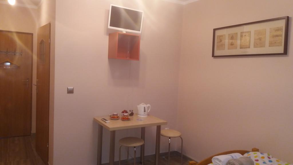 Noclegi Avoca Pyrzowice Exterior foto